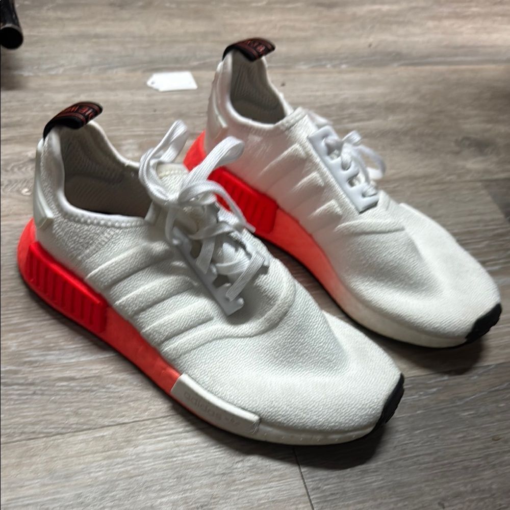 Adidas White and Red Running Sneakers Neon Bottoms Excellent Conditon - Size 6.5